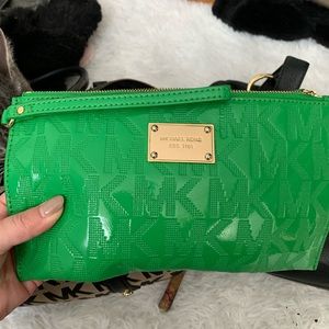 michael kors wristlet